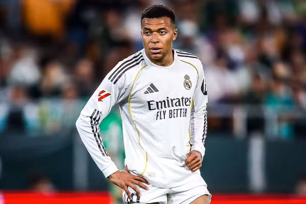 Real Madrid nhận hung tin trước đại chiến Barcelona rạng sáng 11/5
