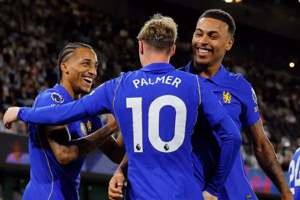 Chelsea thắng nghẹt thở ngày HLV Xabi Alonso ra mắt