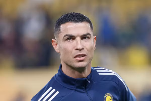 Ronaldo đầu tư vào công nghệ, đối thủ của ChatGPT