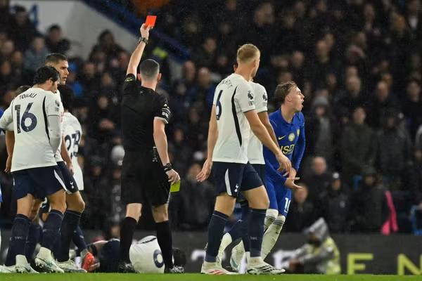 Tottenham làm được điều 'hiếm có' trước Chelsea 