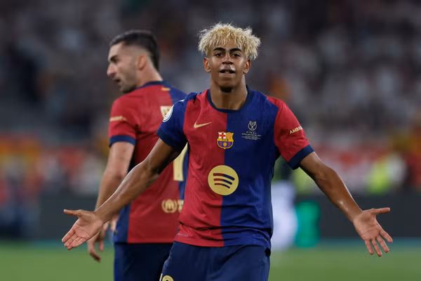 Barca thẳng thừng từ chối đề nghị kỷ lục 463 triệu USD cho thần đồng Yamal