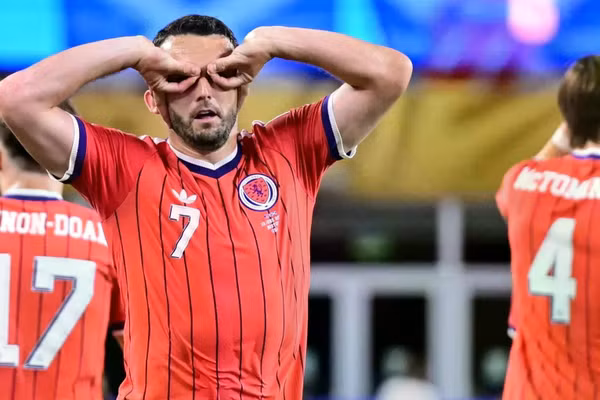 Scotland thắng trận World Cup đầu tiên sau 36 năm