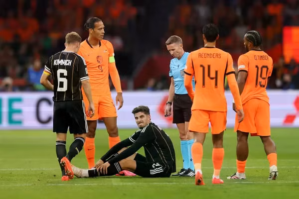 Tuyển thủ Đức chấn thương, Arsenal thấp thỏm
