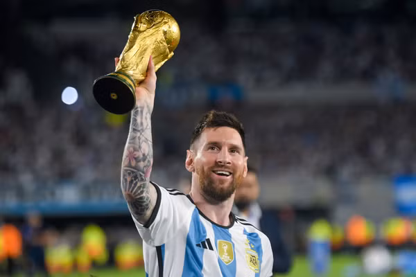 World Cup đặc biệt của Messi, Ronaldo và Ochoa 