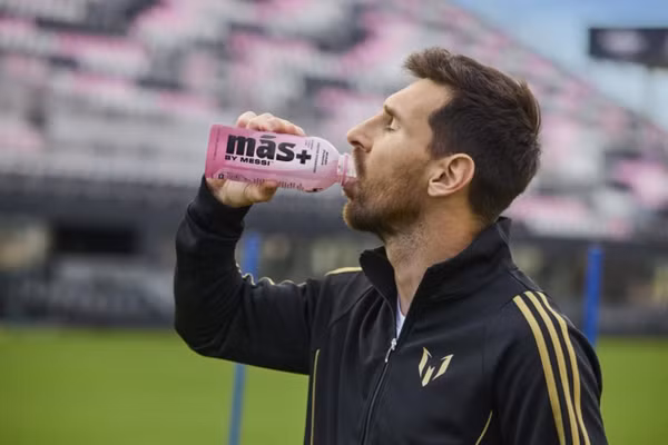 Messi 'làm giàu' bằng cách nào?