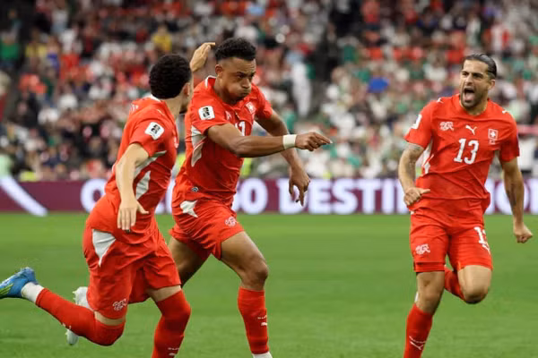Thụy Sĩ đánh bại Algeria, phá dớp 88 năm ở World Cup