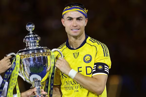 Ronaldo lần đầu vô địch Saudi Pro League