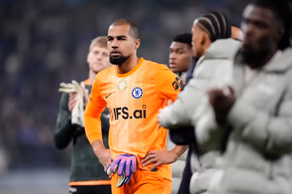 Thua thảm Everton, nội bộ Chelsea lục đục?