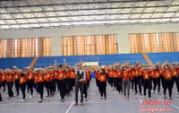 1000 ban tre xep hinh dat nuoc trong ngay hoi 