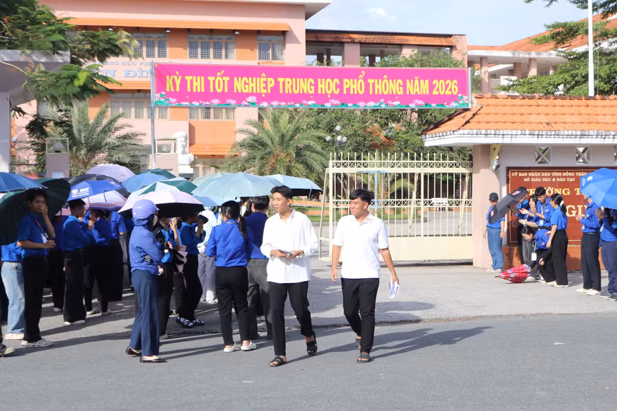 Trường THPT chuyên Nguyễn Đình Chiểu nằm trong Top 10 trường có điểm trung bình thi tốt nghiệp THPT cao nhất Đồng Tháp.