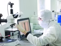 Hoạt động nghiên cứu khoa học tại Đại học Quốc gia Hà Nội. Ảnh: VNU.