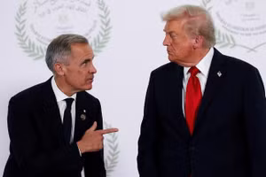 Tổng thống Mỹ Donald Trump và Thủ tướng Canada Mark Carney.
