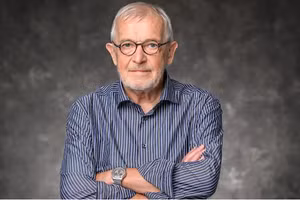 Nhà vật lý Francis Halzen.