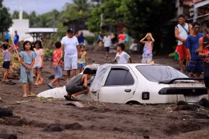 Hình ảnh kinh hoàng ở Philippines sau khi bão Trami tấn công