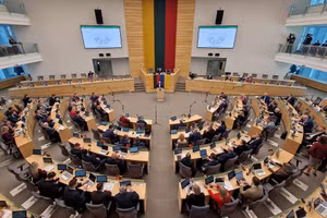 Quốc hội Lithuania bỏ phiếu dỡ bỏ lệnh cấm đặt vũ khí hạt nhân, Nga lên tiếng