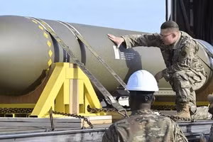 Bom phá boongke GBU-57A/B Massive Ordnance Penetrator của Không quân Mỹ.