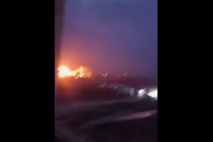 Tên lửa và bom đánh sập sở chỉ huy phiến quân ở Syria