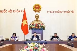 Chủ tịch Quốc hội Trần Thanh Mẫn phát biểu trong một phiên họp của Ủy ban Thường vụ Quốc hội. (Ảnh: Doãn Tấn/TTXVN) 
