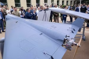 Mỹ công bố UAV LUCAS.