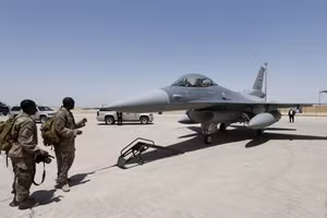 Tiêm kích F-16.