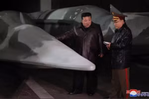 Ông Kim Jong Un kiểm tra tình trạng sẵn sàng chiến đấu của một đơn vị tên lửa hôm 23 tháng 10.