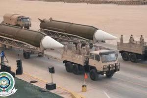 Saudi Arabia công bố tên lửa đạn đạo do Trung Quốc sản xuất, năm 2014.