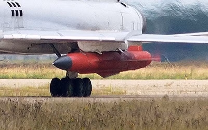 Phía Ukraine tuyên bố rằng tên lửa Kh-32 đã được sử dụng và rất thành công trong khuôn khổ chiến dịch quân sự đặc biệt của Nga. Mặc dù vậy như thường lệ, không có dữ liệu đáng tin cậy nào được Kyiv cung cấp. 1627d4fd5c4c98ad8785b07288c1292f.jpg