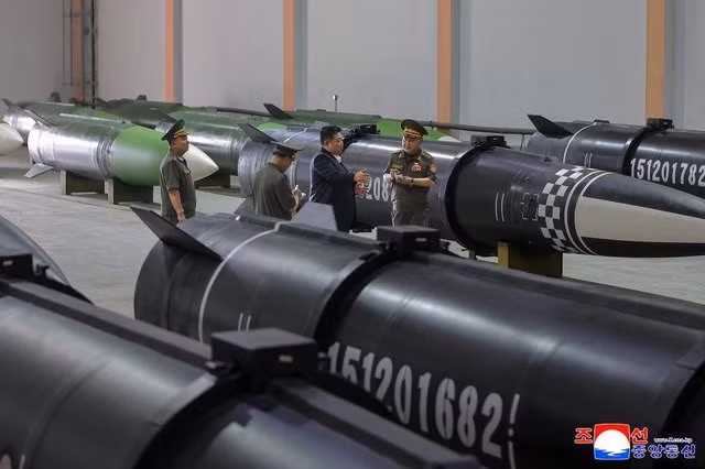 Triều Tiên đã thiết lập hoạt động sản xuất quy mô lớn các hệ thống tên lửa hiện đại, vũ khí của họ có tính năng kỹ chiến thuật rất đáng nể khi được áp dụng nhiều công nghệ tiên tiến. roirpm.jpg