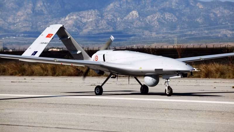 Như nhà sản xuất - Công ty Baykar, giải thích, tính đến tháng 9 năm 2024, toàn bộ phi đội UAV Bayraktar TB2 của Thổ Nhĩ Kỳ đã vượt qua cột mốc bay 900 nghìn giờ hoạt động. uav.jpg