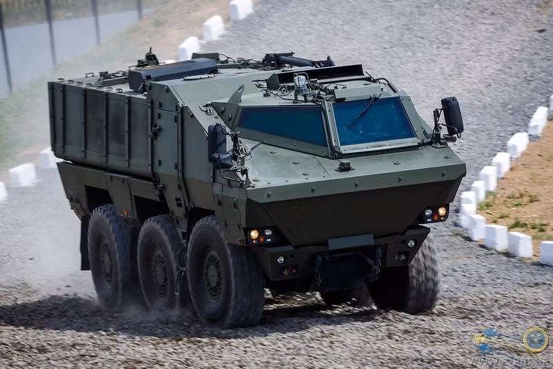 pel-kamaz-63969-typhoon-k-modular-transport-system-2014-0011-org-xl-1483503337.jpg