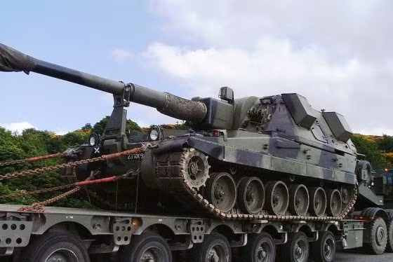 Bộ Quốc Anh đang "vét kho" để gửi pháo tự hành 155 mm AS-90 tới cho chính quyền Kyiv như một phần của gói viện trợ quân sự tiếp theo. asas9_daa.jpg