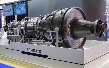 Thiết kế này duy trì hiệu suất ở nhiệt độ môi trường cao. Tính nhỏ gọn và khả năng lắp ghép của thiết bị đảm bảo việc lắp đặt, vận hành thử và bảo trì được đơn giản hóa đi đáng kể. al-41st-25-engine.jpg