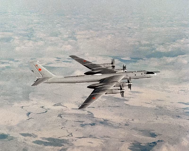 tu-142mr-1990.jpg