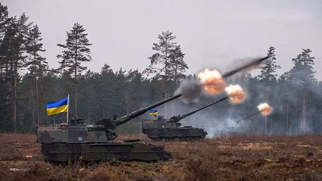 german-pzh-2000s-in-ukraine-wear-out-error-message-after-heavy-fire.jpg