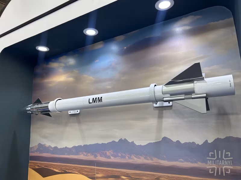 legka-bagatotsilova-raketa-lmm.jpg