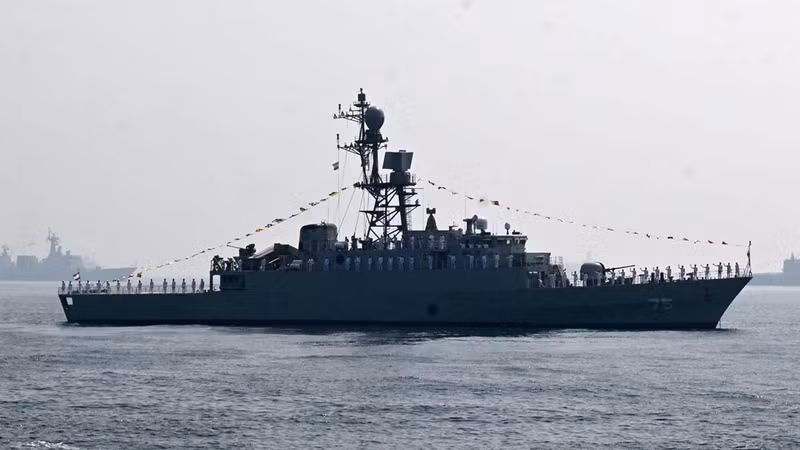 Cần nhấn mạnh theo nhà phân tích quân sự người Nga - ông Dmitry Boltenkov, Hải quân Iran đã mất hầu hết các tàu chiến của mình do những cuộc tấn công dồn dập của Mỹ và Israel. 9706a980-17e2-11f1-b048-c9424b2cf5fd.jpg