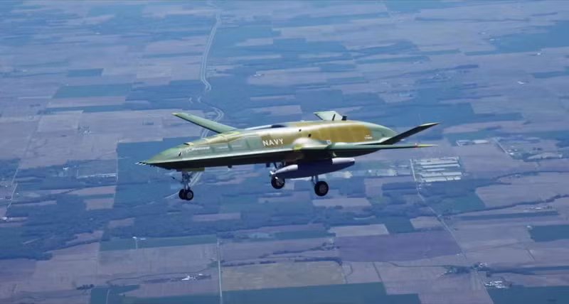 mq-25a-stingray-achieves-successful-first-flight.jpg