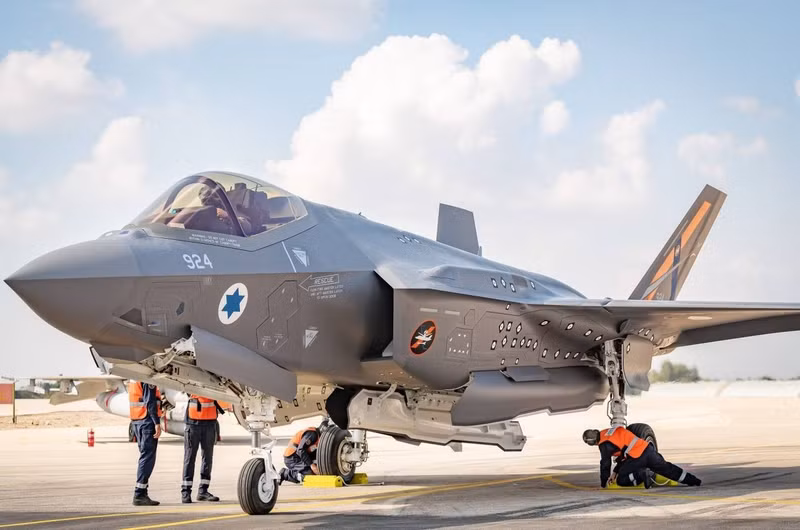 Ngoài thiệt hại với chiếc F-35 bị hư hỏng, Mỹ đã mất một số máy bay khác trong cuộc chiến cho đến nay, mặc dù không có chiếc nào được xác nhận là bị trúng hỏa lực của đối phương. f35-i.jpg