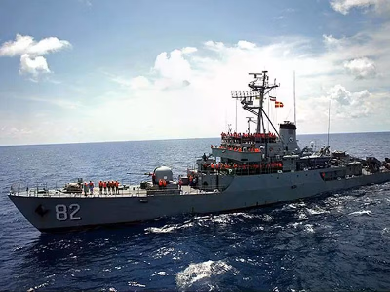 Vào tháng 3, USNI News đưa tin rằng Mỹ đã tấn công cầu cảng Chabahar, một khu vực gần nơi trước đó đã diễn ra các cuộc tập trận chung giữa Hải quân Iran, Nga và Trung Quốc. 5079482a-8c0d-460a-b0a1-2c226f468f39.jpg