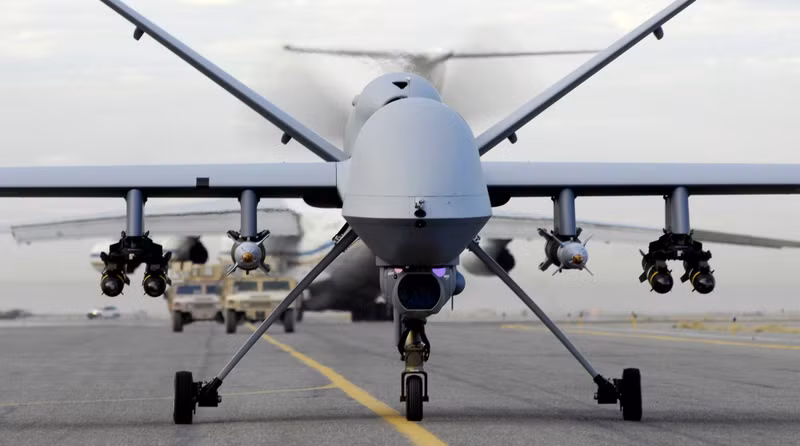 MQ-9 được đưa vào sử dụng năm 2007. Chúng hỗ trợ các hoạt động của Anh tại Afghanistan và sau đó đã bay hơn 173.000 giờ trong Chiến dịch Shader. Reaper đang dần được thay thế bằng MQ-9B Protector, hiện đã đạt đến trạng thái sẵn sàng hoạt động ban đầu. mq-9-reaper-taxis-2048x1142.jpg