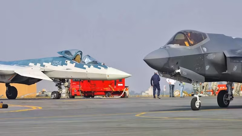 su-57-f-35-aero-india.jpg