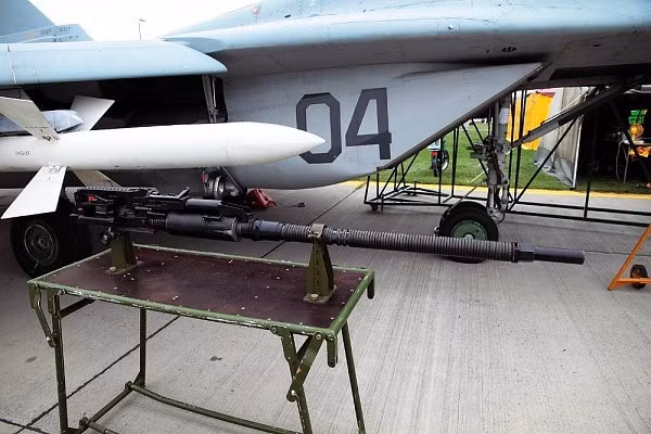 otr-gun-gsh-301-m01.jpg