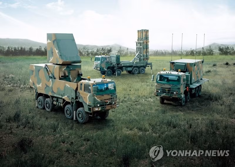 Vào tháng 1/2022, Quân đội UAE đã ký hợp đồng với các công ty Hàn Quốc LIG Nex1, Hanwha Systems và Hanwha Aerospace để mua 10 hệ thống phòng không Cheongung-II. Hiện tại, 2 tổ hợp đang được triển khai trực chiến đầy đủ. image-2.jpg