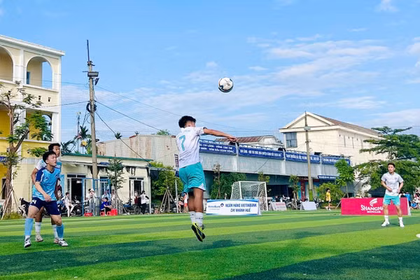 Khai mạc Giải bóng đá sinh viên Huế tranh Cúp Intrase lần thứ I (Hue Students SV7 2026).