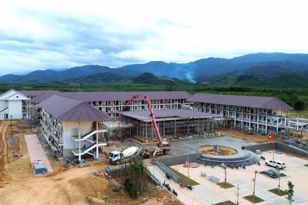 Dự án Trường phổ thông dân tộc nội trú liên cấp A Lưới 3 đang chuẩn bị về đích đúng thời hạn.