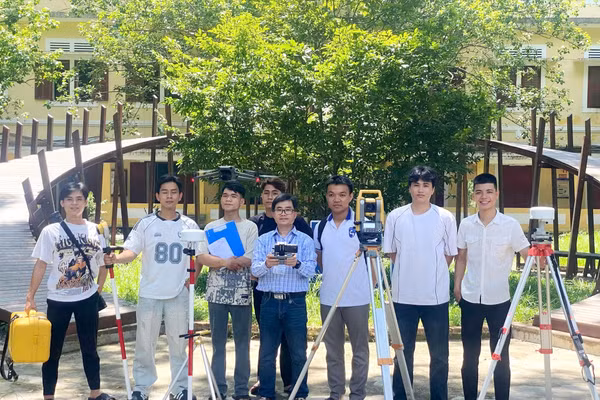 Các ngành nghề đào tạo tại Khoa Địa lí - Địa chất, Trường Đại học Khoa học, Đại học Huế đang thu hút người học với tính ứng dụng thực tế cao, cơ hội việc làm lớn.