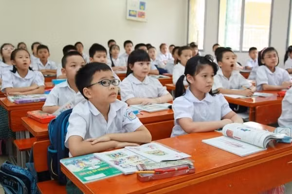 TP Huế đang lấy ý kiến dự thảo mức thu dịch vụ giáo dục để triển khai vào đầu năm học mới 2026-2027. (Ảnh minh họa)