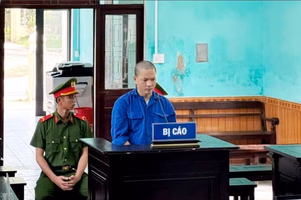 Hồ Văn Phương Tâm tại phiên tòa sơ thẩm ngày 9/7.
