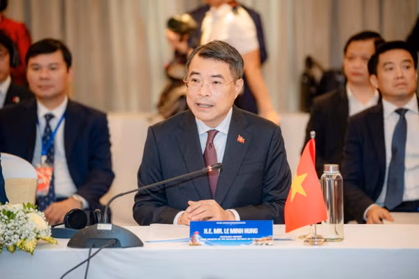 Thủ tướng Chính phủ Lê Minh Hưng chủ trì cuộc làm việc với đại diện các doanh nghiệp Nhật Bản lần thứ 2 tại TP Huế.