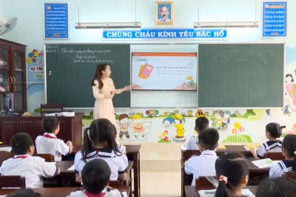 Giáo viên TP Huế ứng dụng công nghệ để giảng dạy.